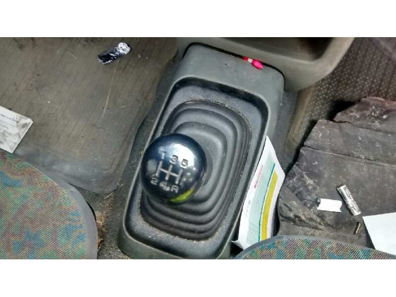 nissan micra (k11) del año 2000