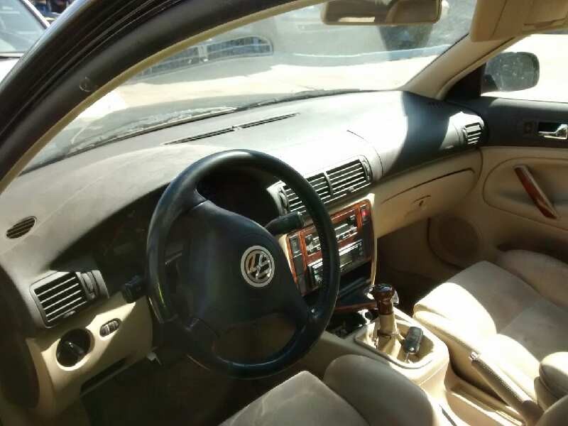 volkswagen passat berlina (3b2) del año 1999