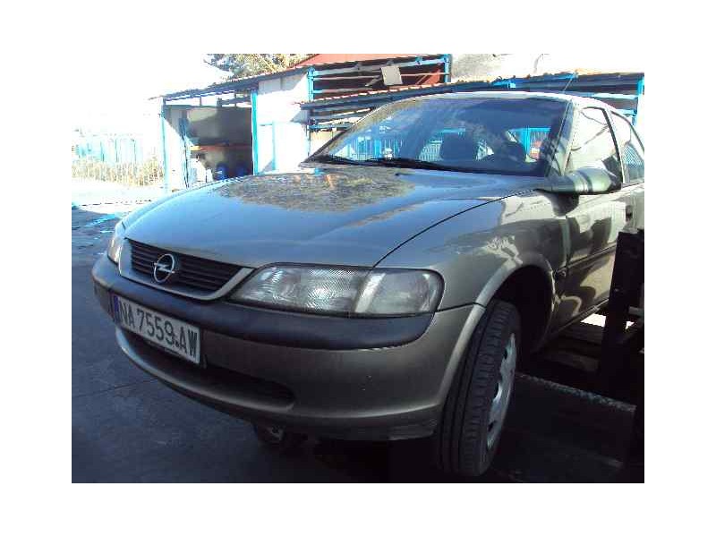 opel vectra b berlina del año 1998