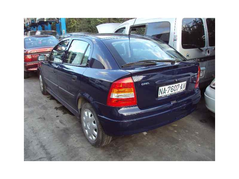 opel astra g berlina del año 1998