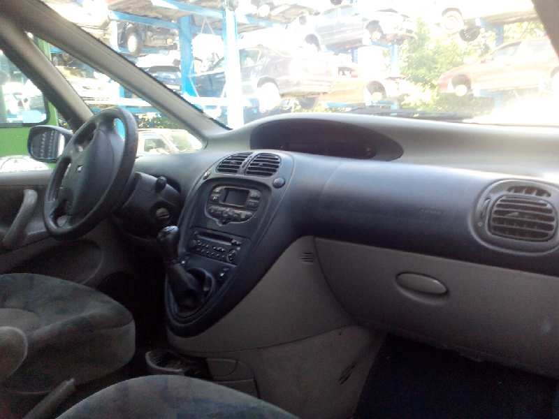 citroën xsara picasso del año 2000