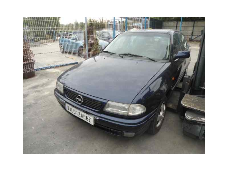 opel astra f berlina del año 1997