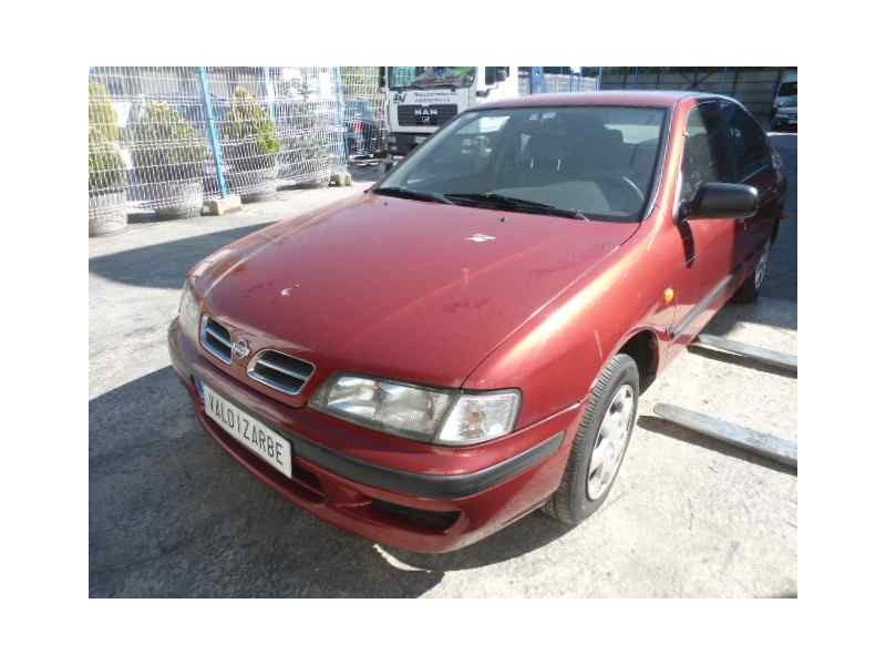 nissan primera berlina (p11) del año 1997