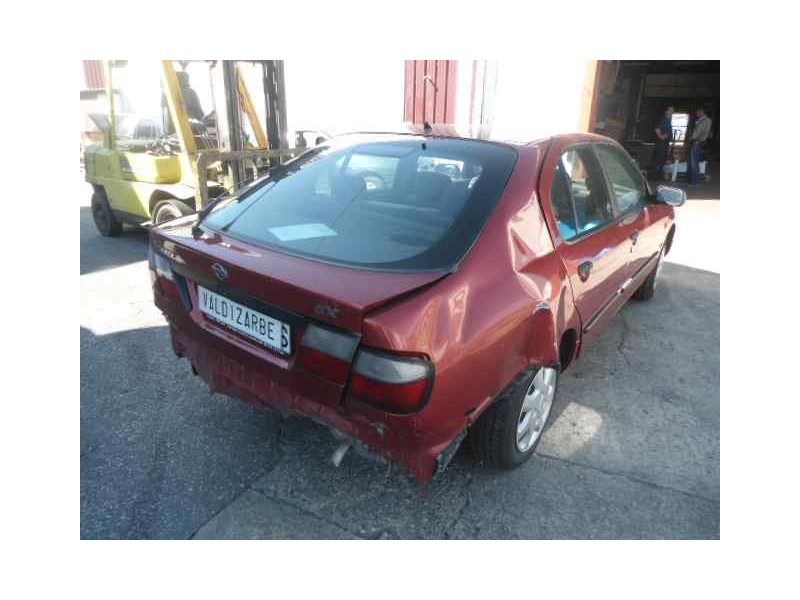 nissan primera berlina (p11) del año 1997