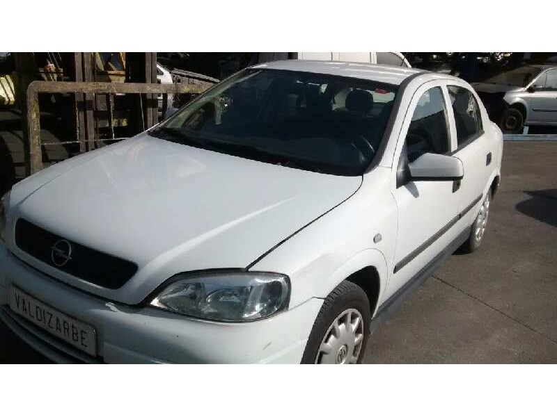 opel astra g berlina del año 1999