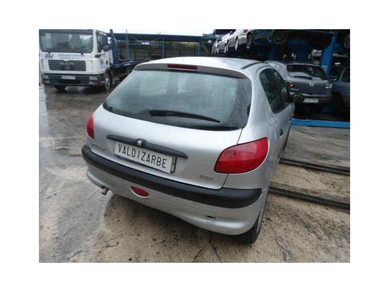 peugeot 206 berlina del año 1999