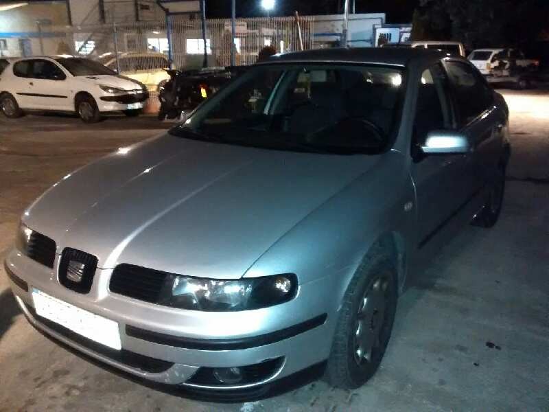 seat toledo (1m2) del año 2000