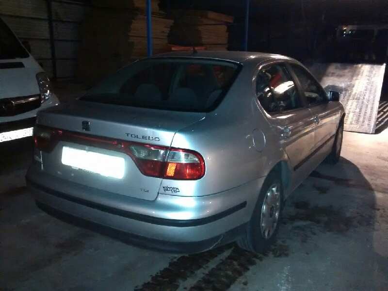 seat toledo (1m2) del año 2000