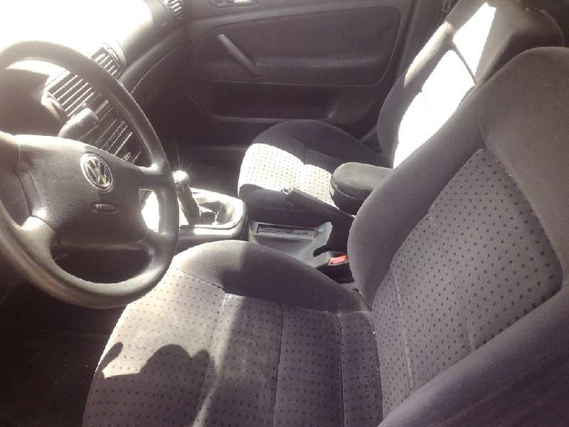 volkswagen passat berlina (3b2) del año 1999