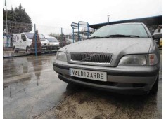 volvo s40 berlina del año 1998