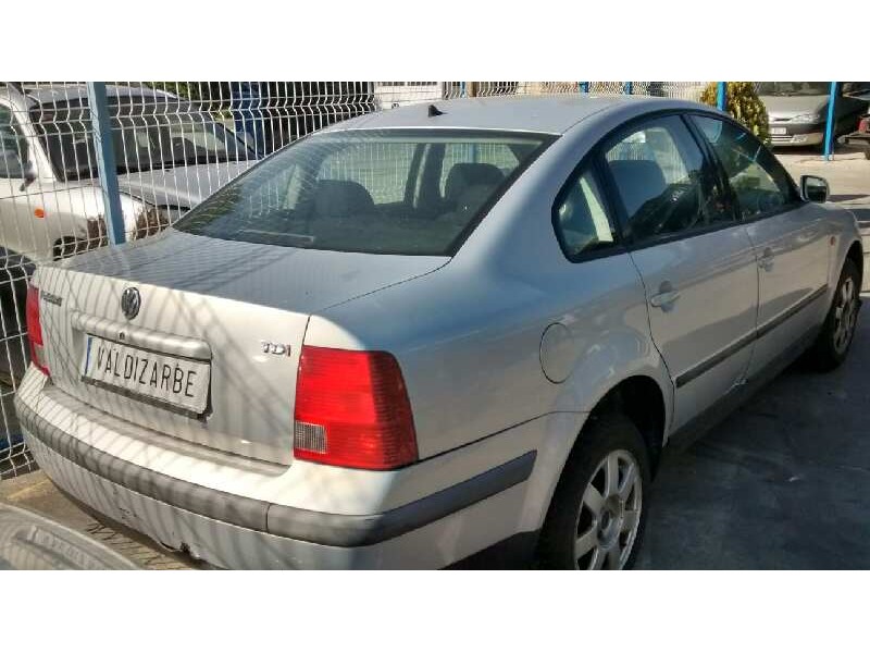 volkswagen passat berlina (3b2) del año 1997