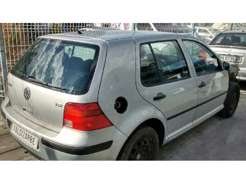 volkswagen golf iv berlina (1j1) del año 1999