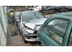 peugeot 206 berlina del año 2000 2