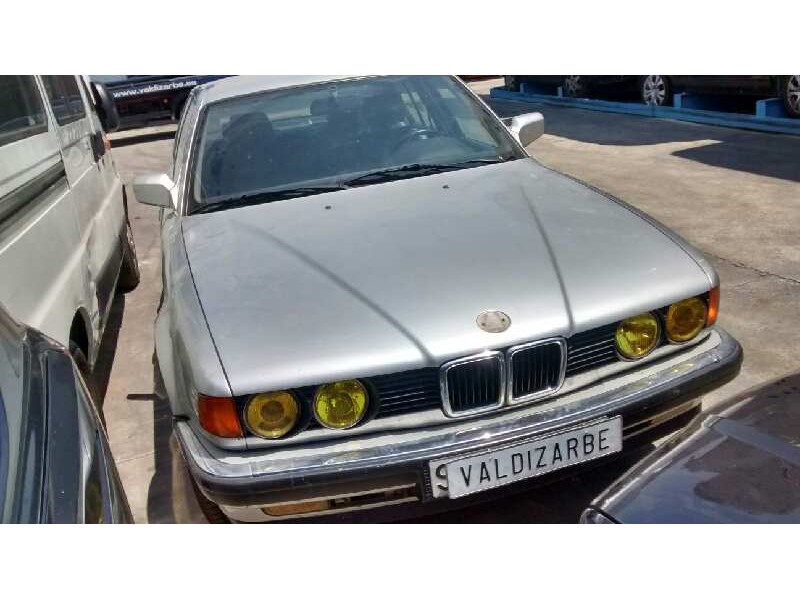 bmw serie 7 (e32) del año 1990