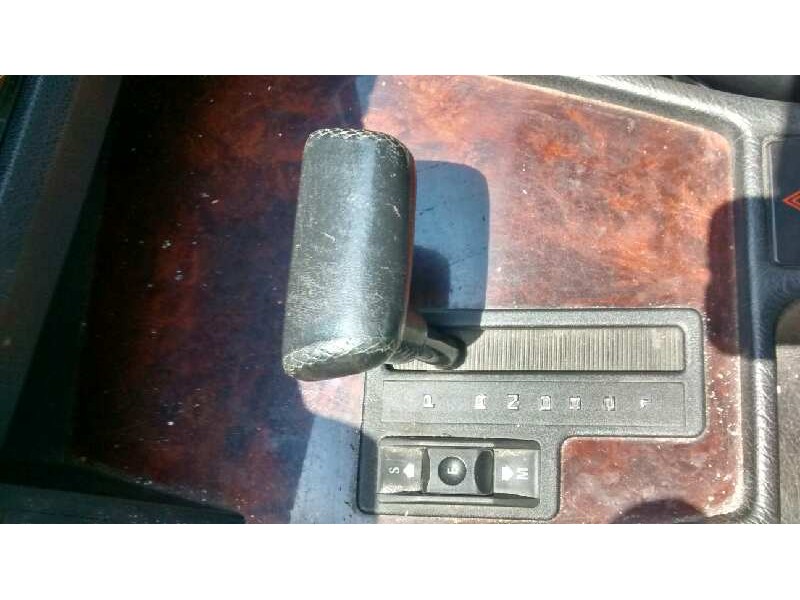 bmw serie 7 (e32) del año 1990