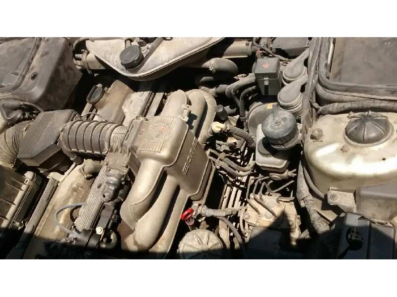 bmw serie 7 (e32) del año 1990