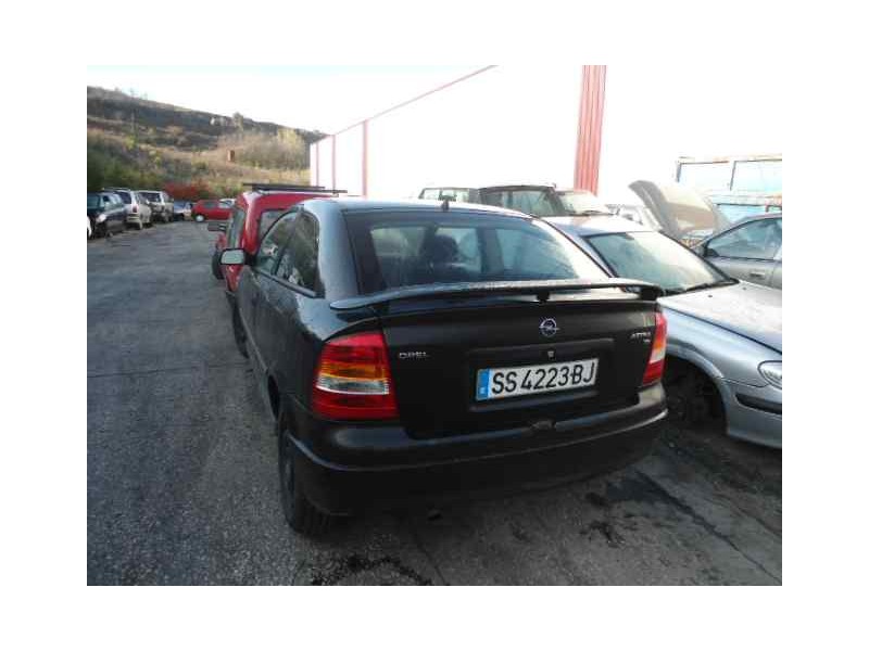 opel astra g berlina del año 1998