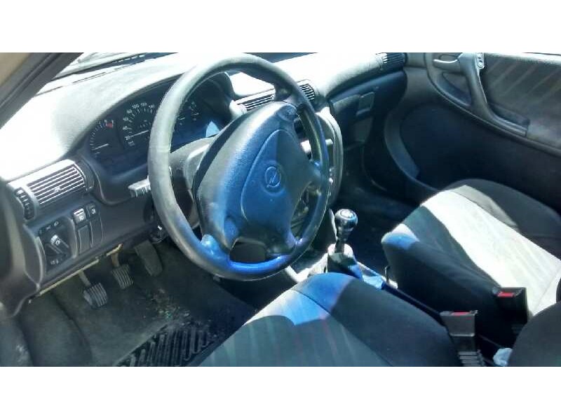 opel astra f caravan del año 1997