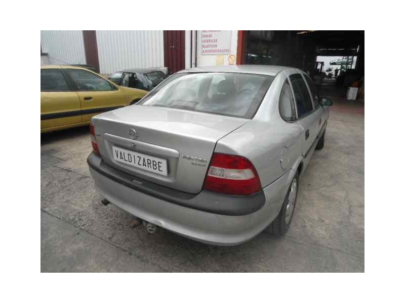 opel vectra b berlina del año 1997
