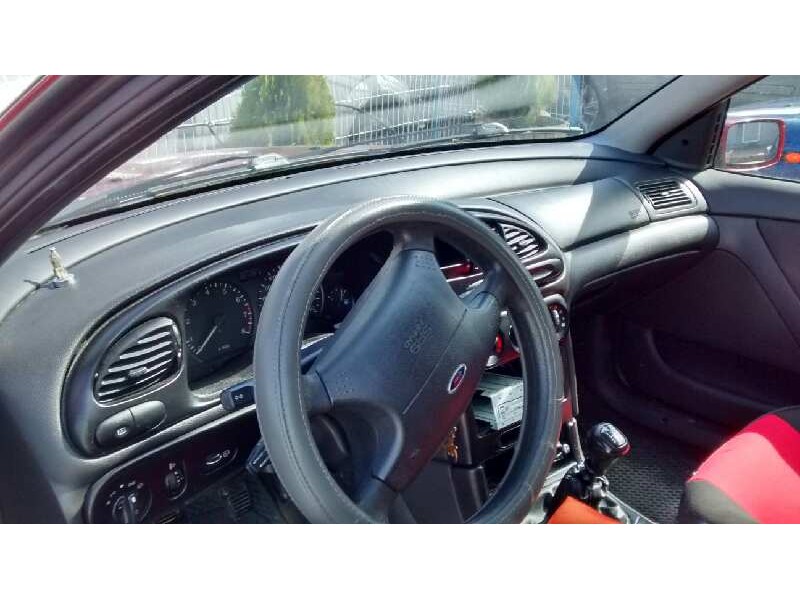 ford mondeo berlina (gd) del año 2000