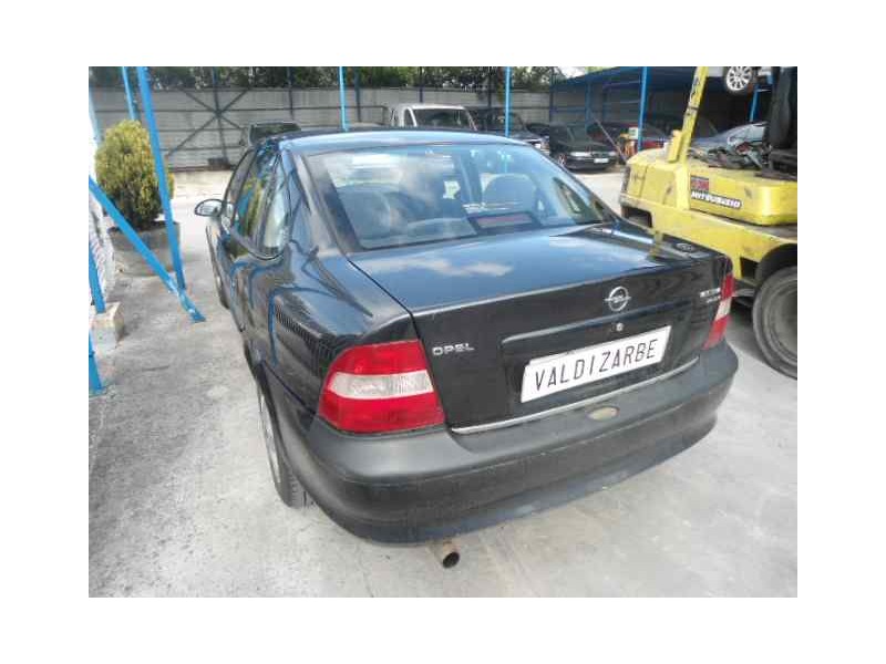 opel vectra b berlina del año 1996