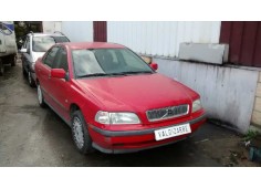 volvo s40 berlina del año 1998