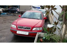 volvo s40 berlina del año 1998 2