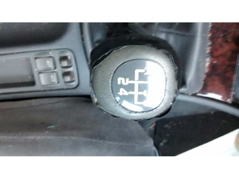 volvo s40 berlina del año 1998