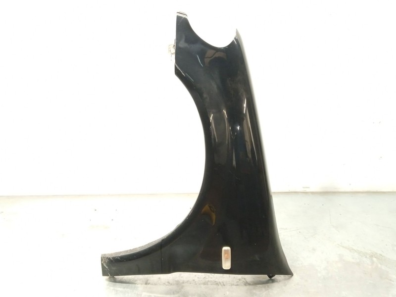 ALETA DELANTERA IZQUIERDA A1638800106 