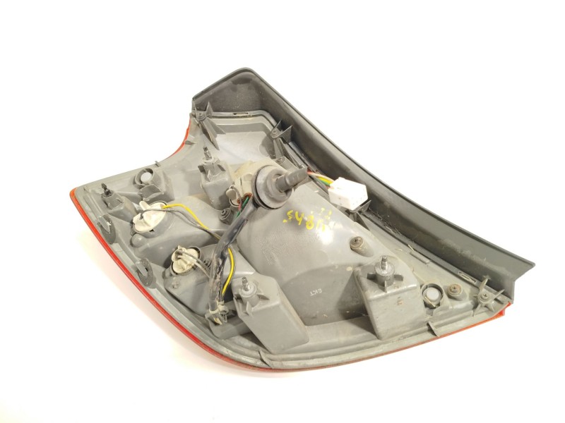 Recambio de piloto trasero derecho para kia cee´d hatchback (ed) 1.6 crdi 90 referencia OEM IAM 924021H050  