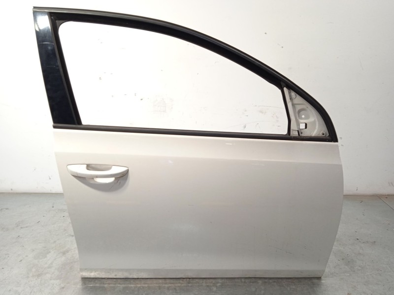 Recambio de puerta delantera derecha para volkswagen golf vi (5k1) 2.0 tdi referencia OEM IAM 5K4831056H  