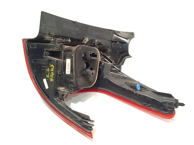 Recambio de piloto trasero izquierdo para peugeot 2008 i (cu_) 1.2 puretech 82 referencia OEM IAM 9826730480  