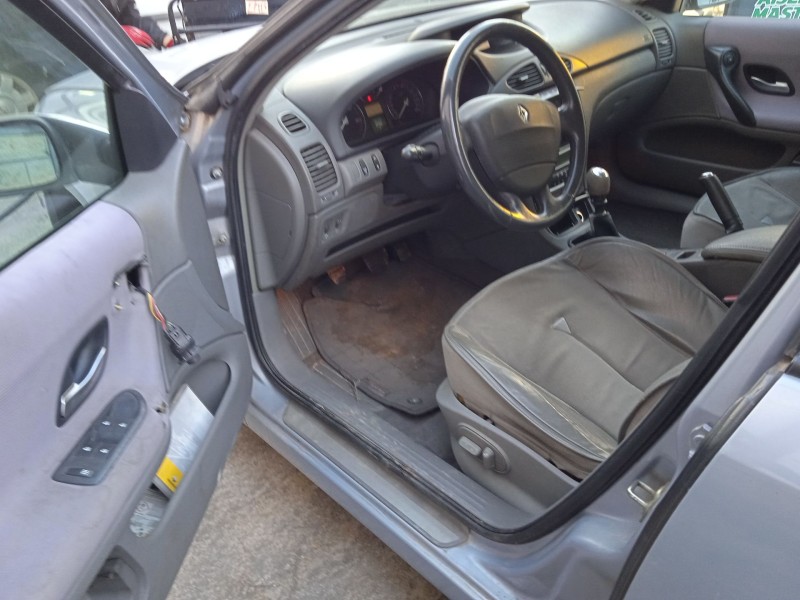 renault laguna ii (bg0/1_) del año 2001