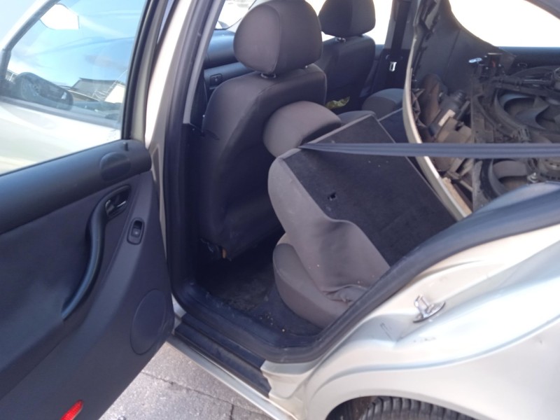 seat toledo ii (1m2) del año 2002