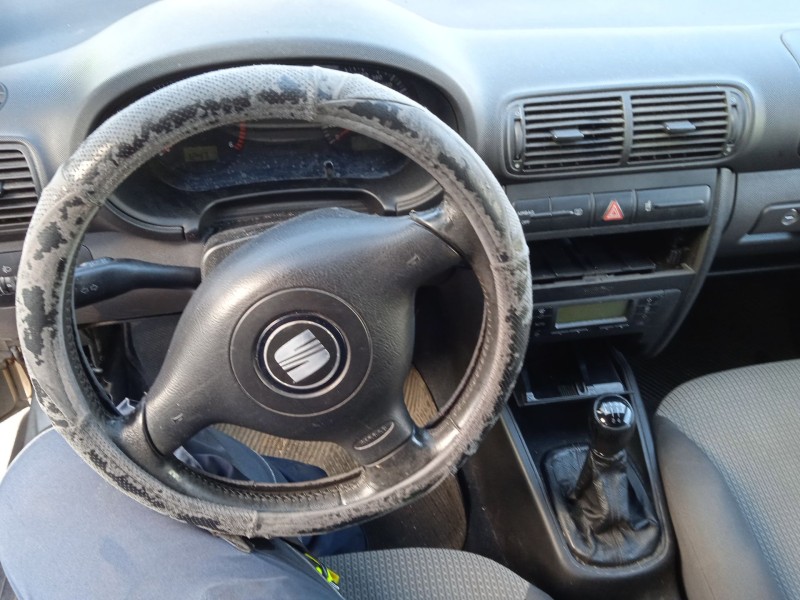 seat toledo ii (1m2) del año 2002