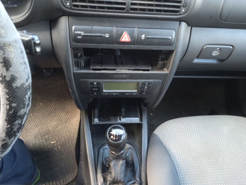 seat toledo ii (1m2) del año 2002