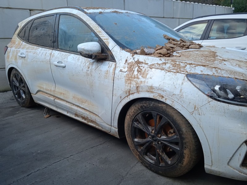 ford kuga iii (dfk) del año 2020