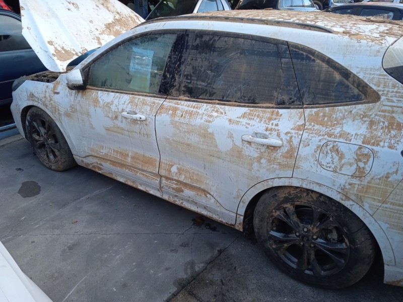 ford kuga iii (dfk) del año 2020