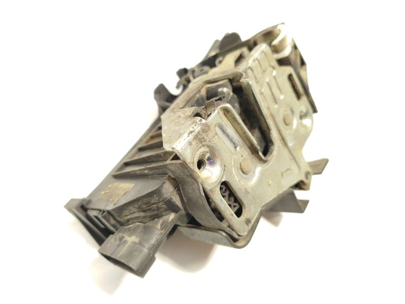 CERRADURA PUERTA DELANTERA DERECHA A1637201235 