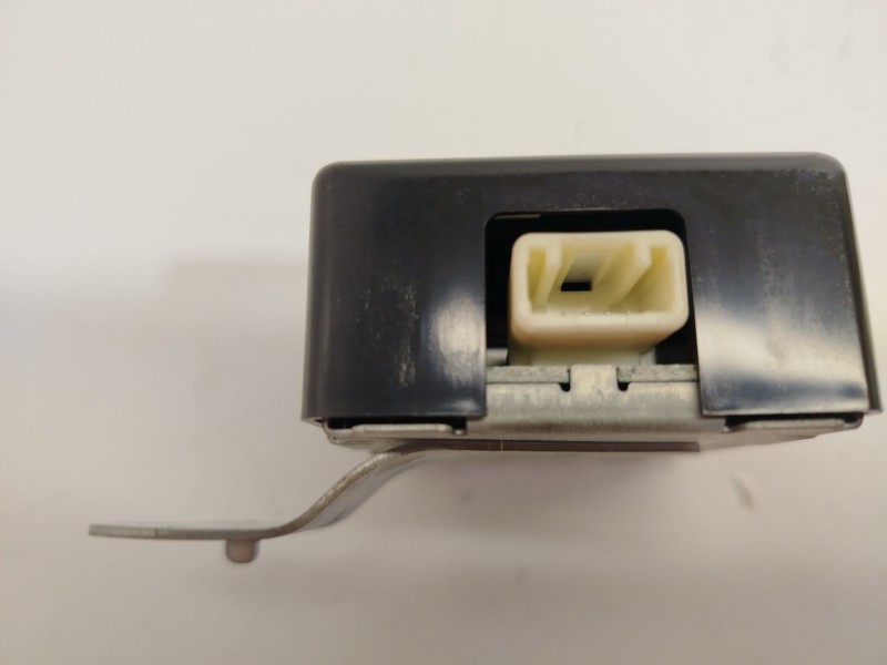 Recambio de modulo electronico para toyota prius liftback (_w2_) 1.5 hybrid (nhw20_) referencia OEM IAM 8974147120  61B176000