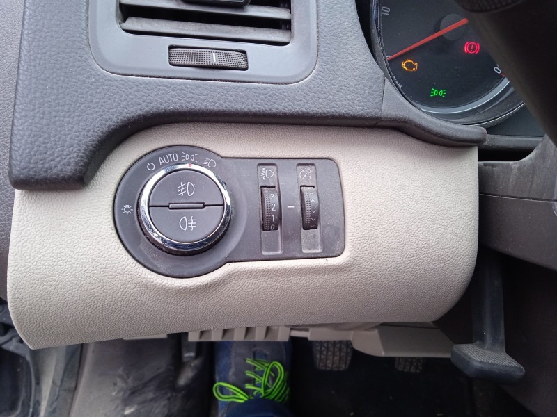 opel insignia a (g09) del año 2010