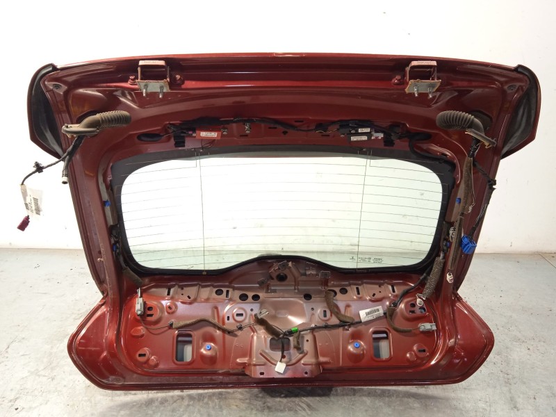 Recambio de porton trasero para volvo v40 hatchback (525) d2 referencia OEM IAM 32227622 39814120 