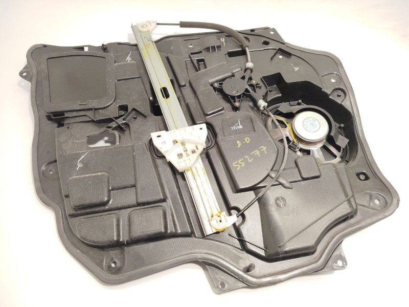 Recambio de elevalunas delantero derecho para mazda 5 (cr) 2.0 cd (cr19) referencia OEM IAM C2355897X  G22C5858X