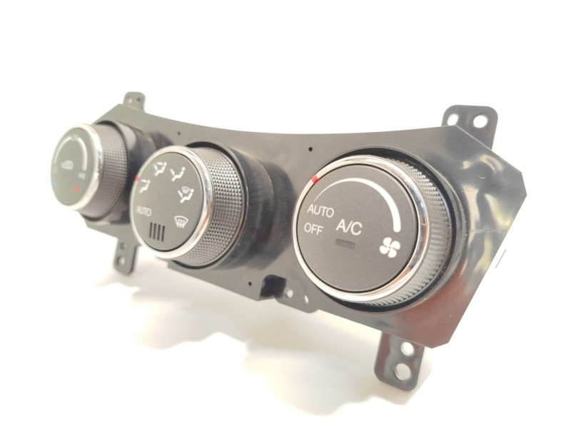 Recambio de mando climatizador para ssangyong korando (ck) 2.0 e-xdi referencia OEM IAM 6871034101  