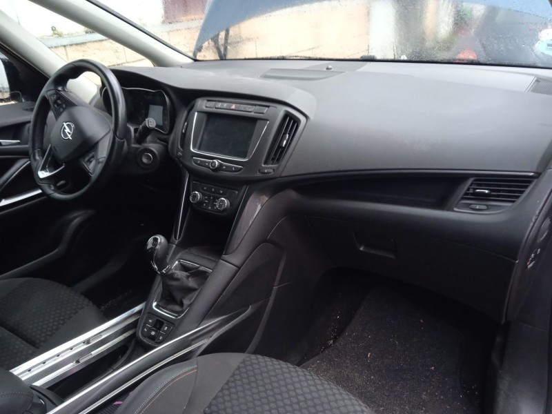 opel zafira tourer c (p12) del año 2017