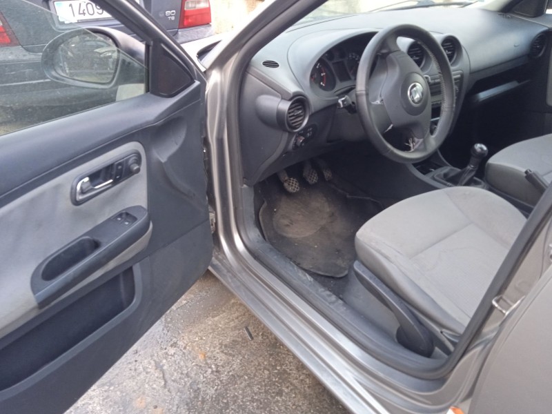 seat ibiza iii (6l1) del año 2004