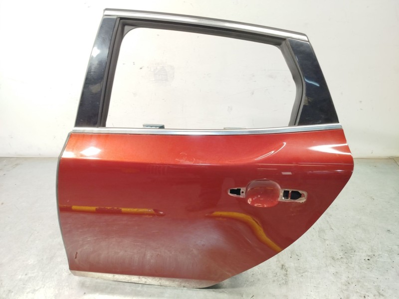 Recambio de puerta trasera izquierda para volvo v40 hatchback (525) d2 referencia OEM IAM 32321999  