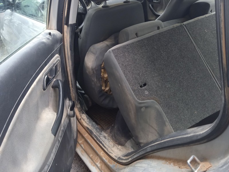 seat ibiza iii (6l1) del año 2003