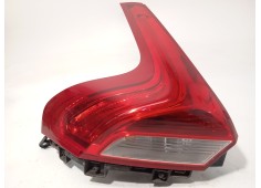 Recambio de piloto trasero izquierdo para volvo v40 hatchback (525) d2 referencia OEM IAM 31395844  21220104