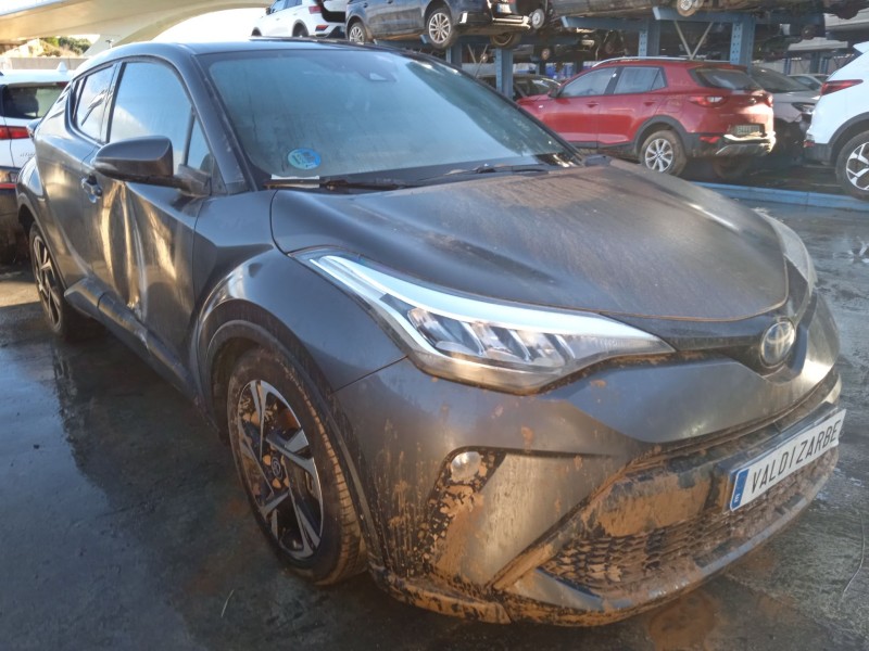 toyota c-hr (_x1_) del año 2023